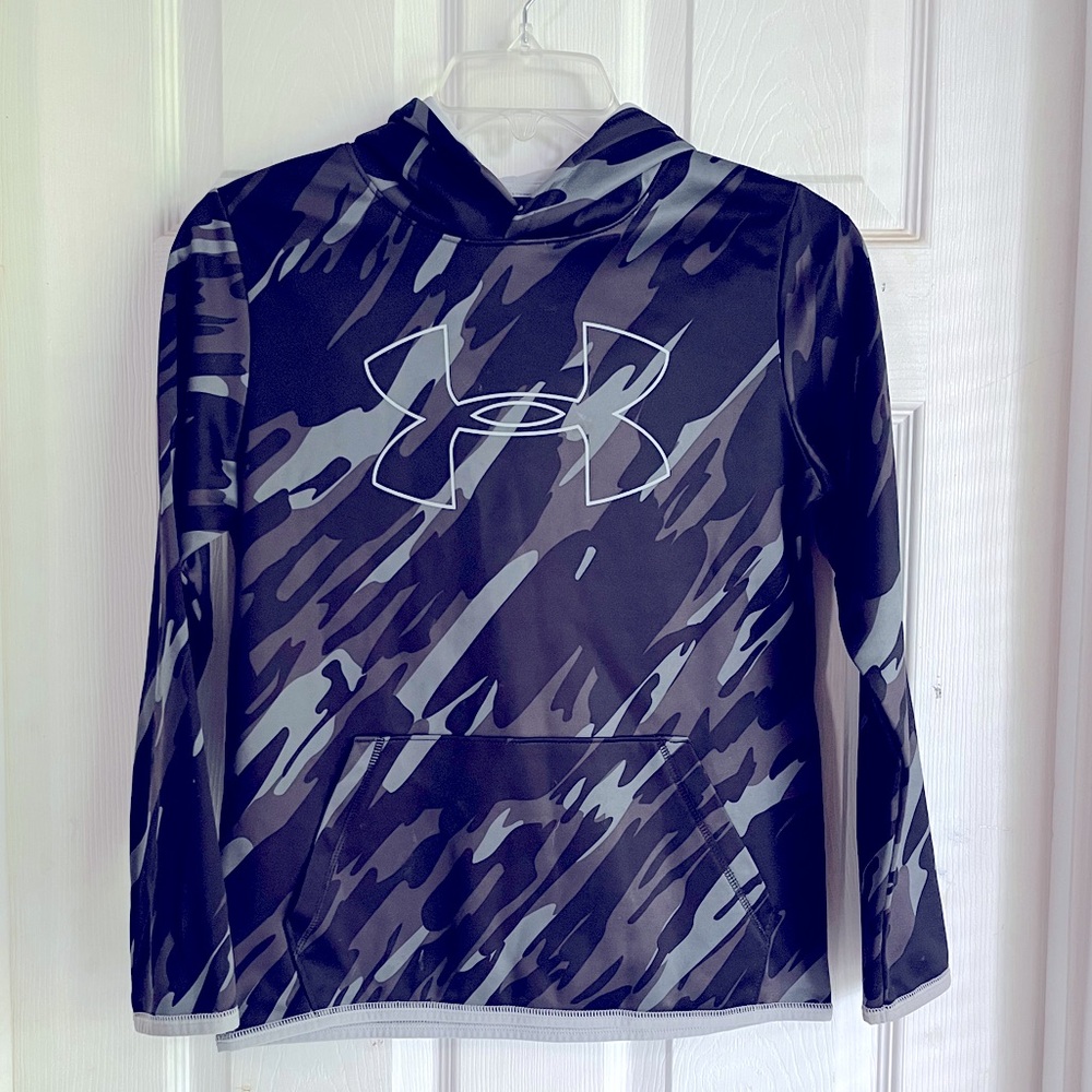Under Armor Camo Silver/Black Hoody, Size Youth Medium